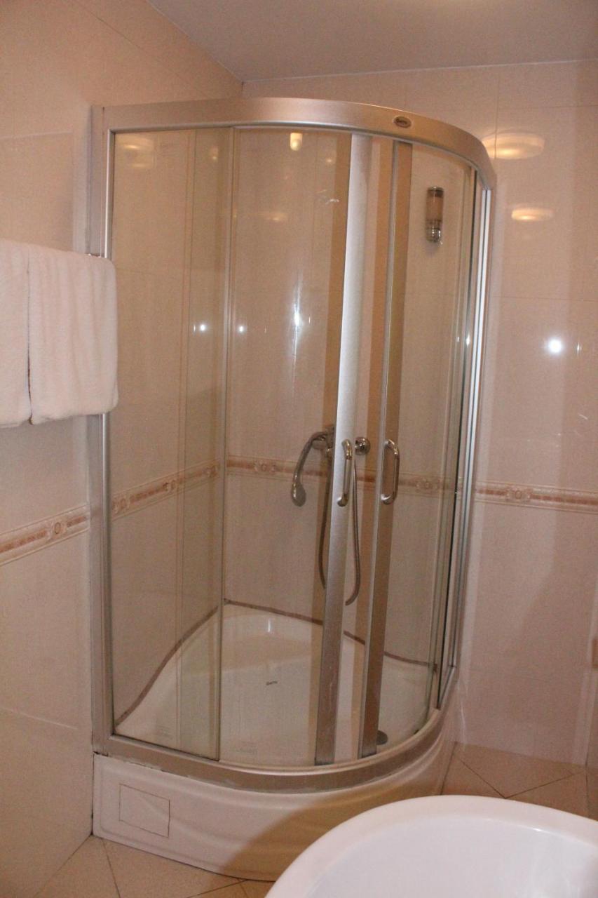 טיראנה Hotel Piemonte מראה חיצוני תמונה