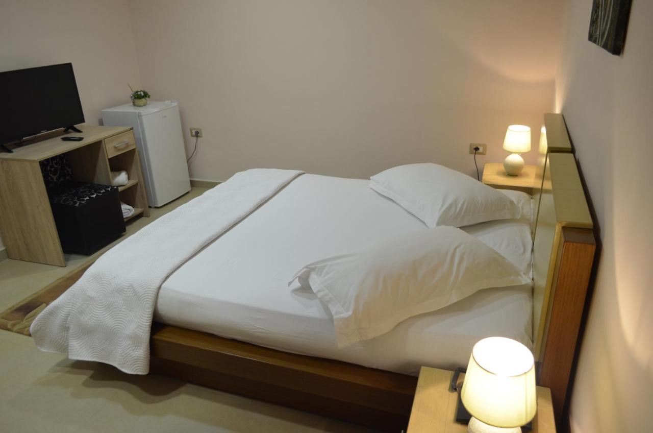 טיראנה Hotel Piemonte מראה חיצוני תמונה