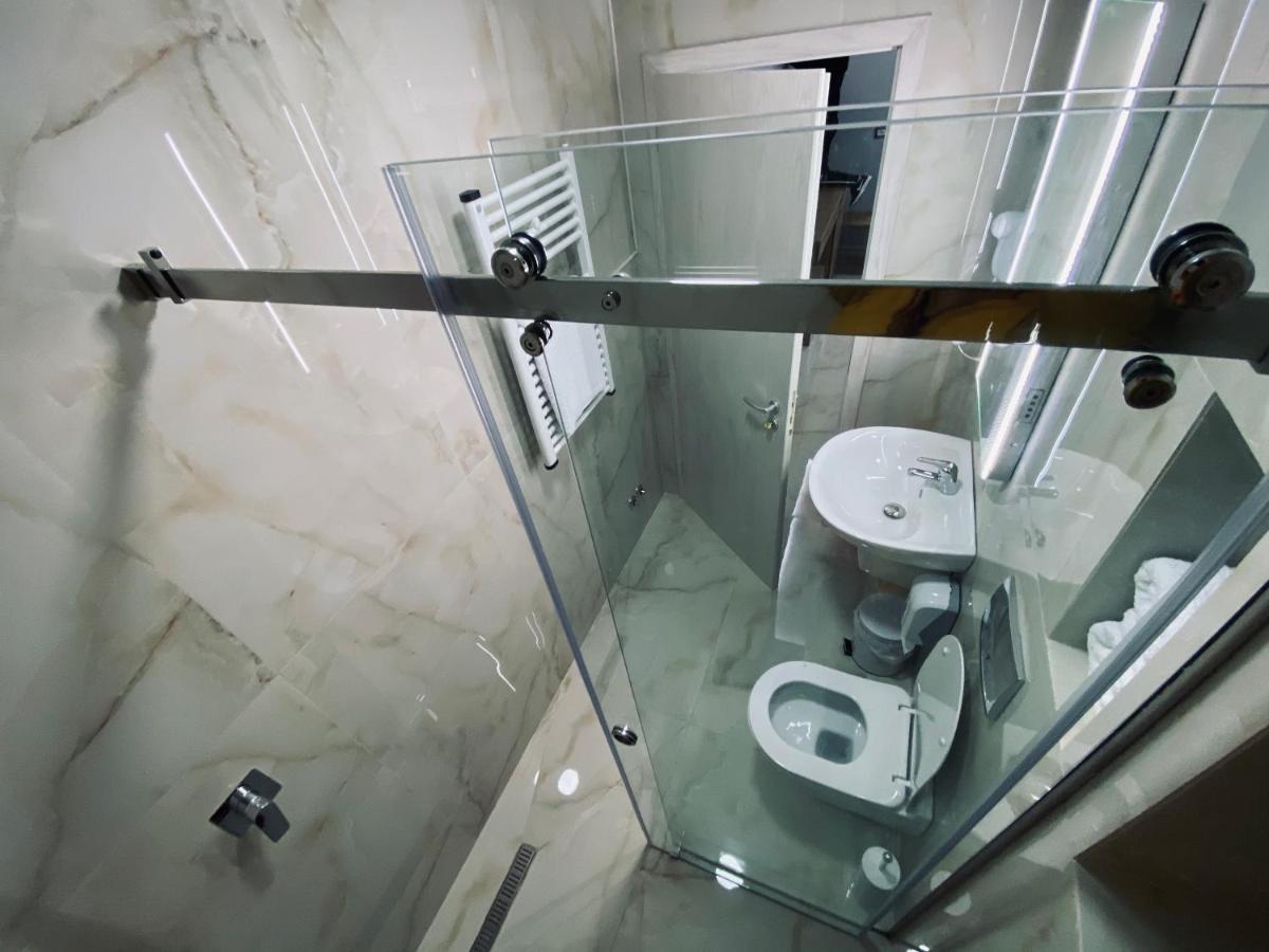 טיראנה Hotel Piemonte מראה חיצוני תמונה