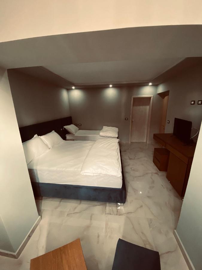 טיראנה Hotel Piemonte מראה חיצוני תמונה